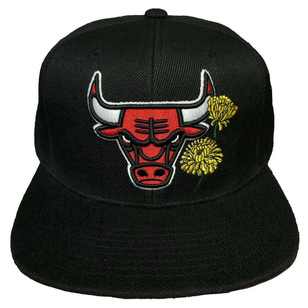 Chicago Bulls Mitchell & Ness NBA Snapback Cap Hat 3D Logo Flower Art Black New